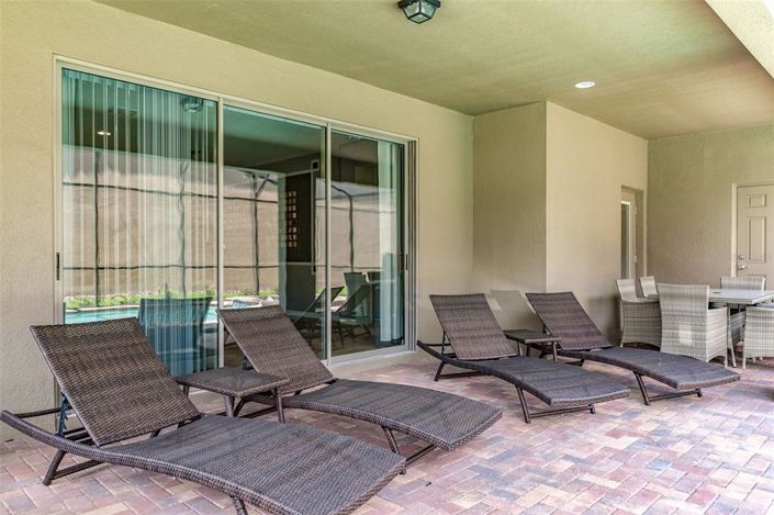 Image No.40-8 Bed Property for sale