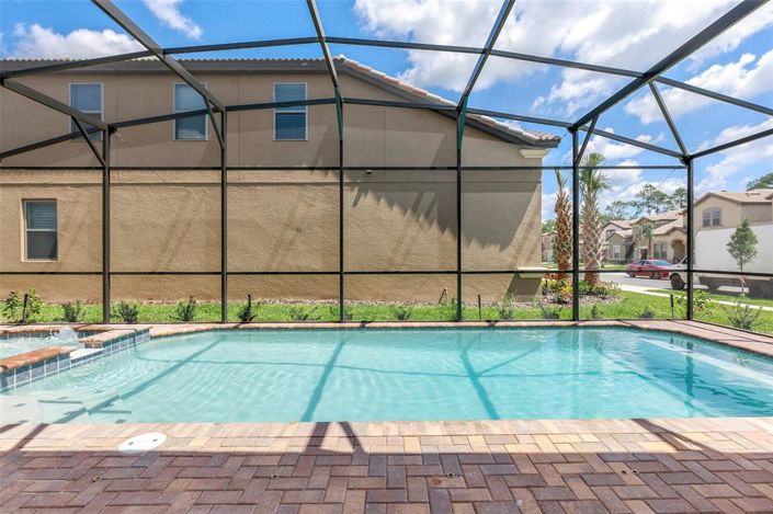 Image No.43-8 Bed Property for sale