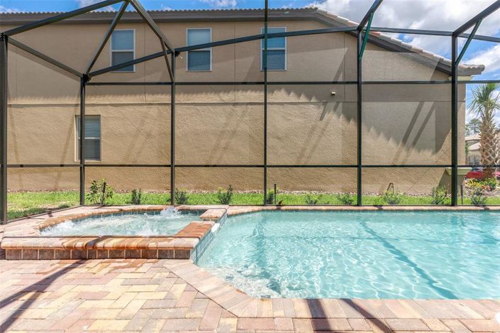 Image No.44-8 Bed Property for sale