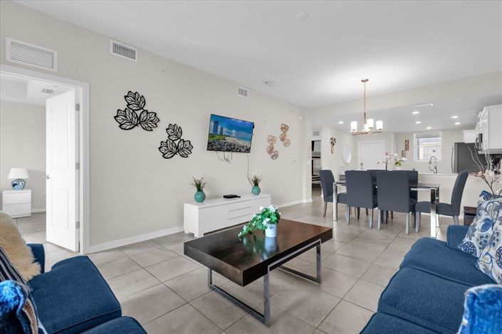 Image No.12-2 Bed Property for sale