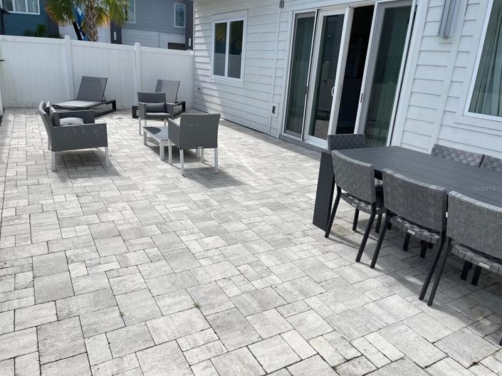 Image No.20-3 Bed Property for sale