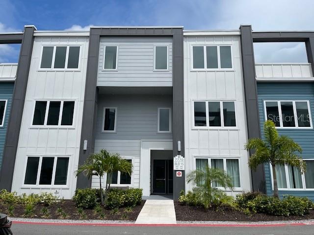 Image No.26-3 Bed Property for sale