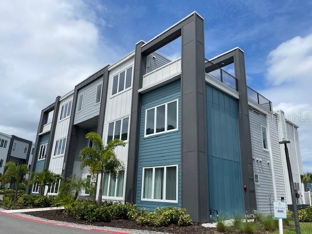 Image No.27-3 Bed Property for sale