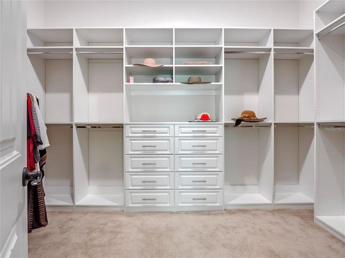 Image No.31-5 Bed Property for sale