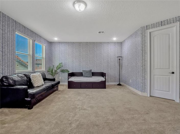 Image No.34-5 Bed Property for sale