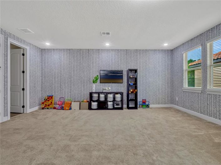 Image No.35-5 Bed Property for sale