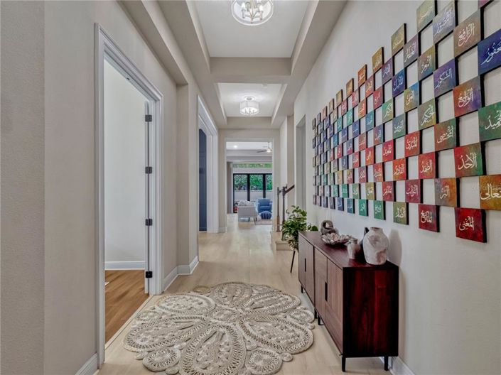 Image No.6-5 Bed Property for sale