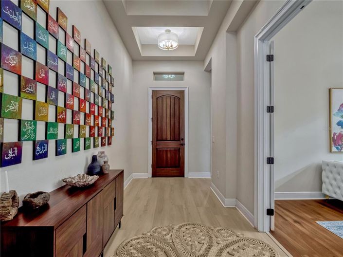 Image No.7-5 Bed Property for sale