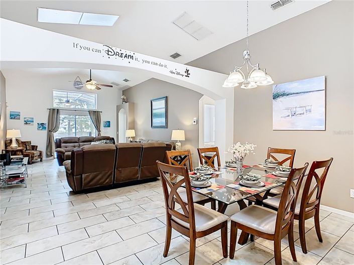 Image No.14-5 Bed Property for sale