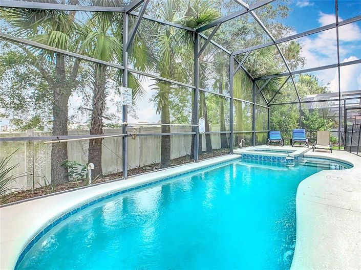 Image No.2-5 Bed Property for sale