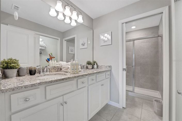 Image No.29-5 Bed Townhouse for sale