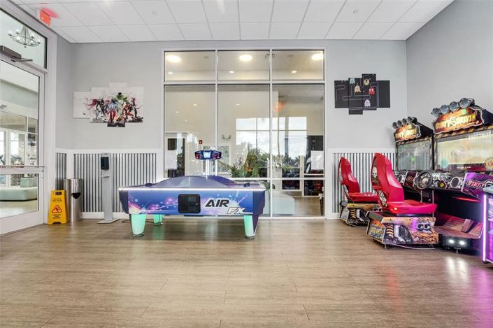 Image No.43-5 Bed Townhouse for sale