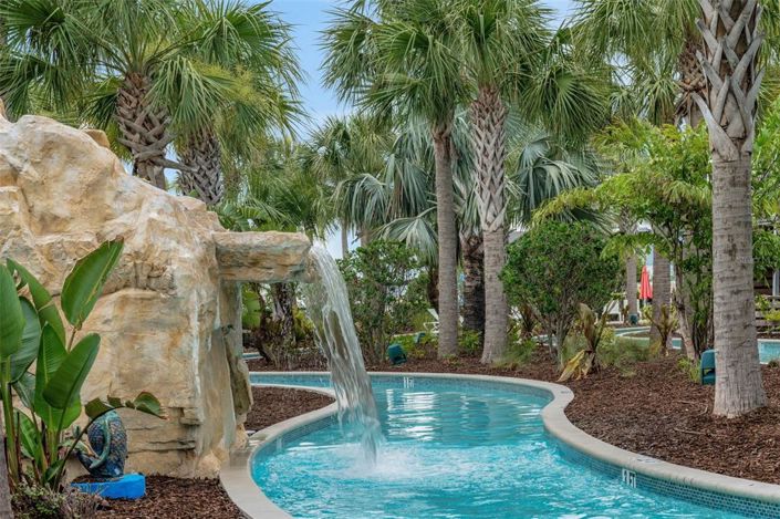 Image No.50-5 Bed Townhouse for sale