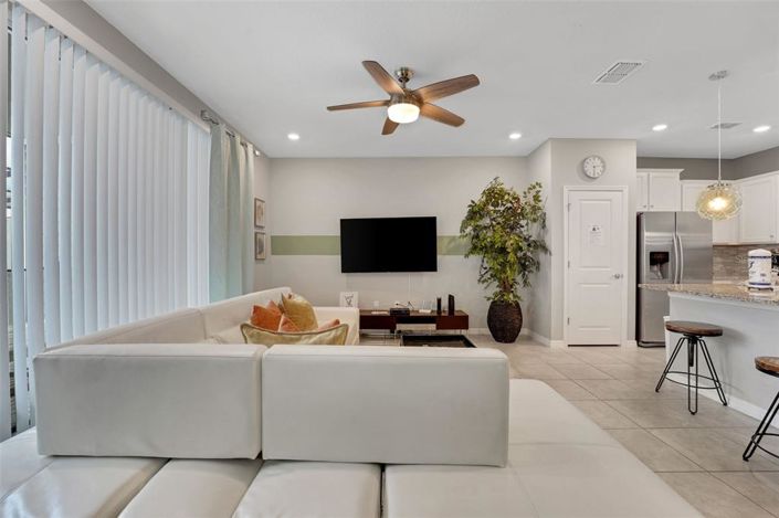 Image No.6-5 Bed Townhouse for sale