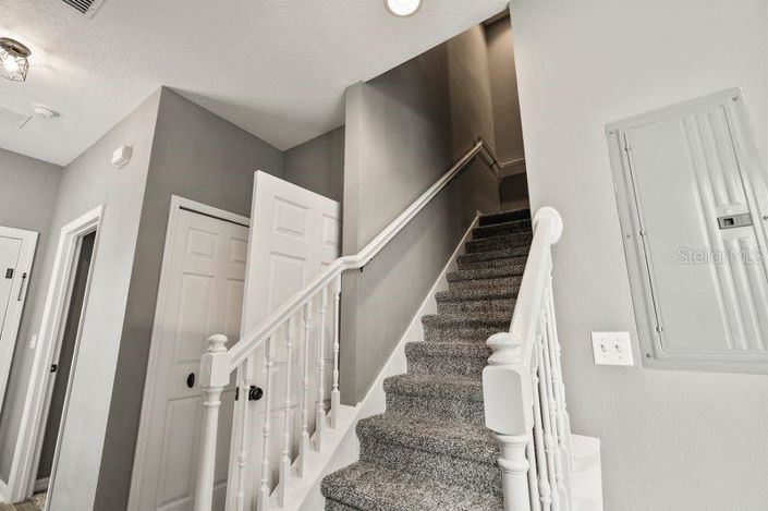 Image No.16-3 Bed Townhouse for sale