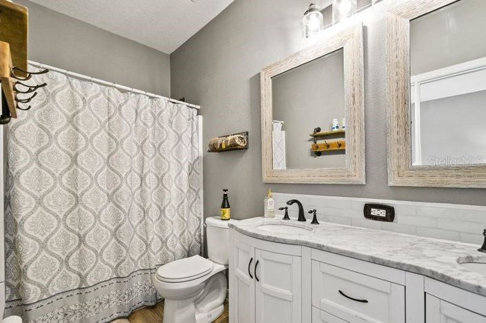 Image No.21-3 Bed Townhouse for sale