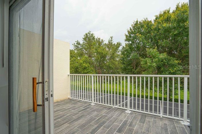 Image No.22-3 Bed Townhouse for sale