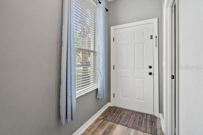 Image No.3-3 Bed Townhouse for sale