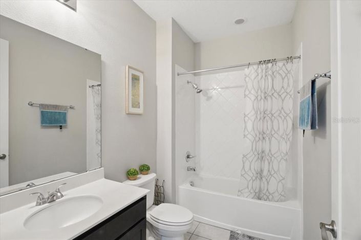 Image No.25-3 Bed Property for sale