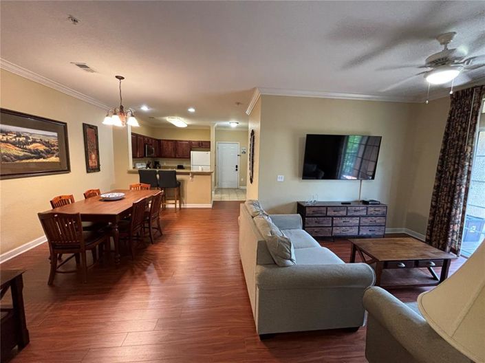 Image No.10-3 Bed Property for sale