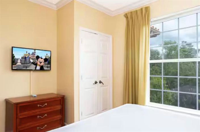 Image No.24-3 Bed Property for sale