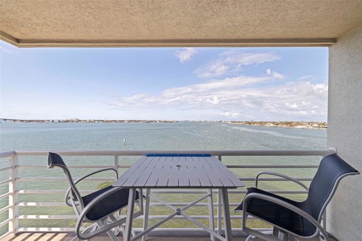 Image No.1-2 Bed Property for sale