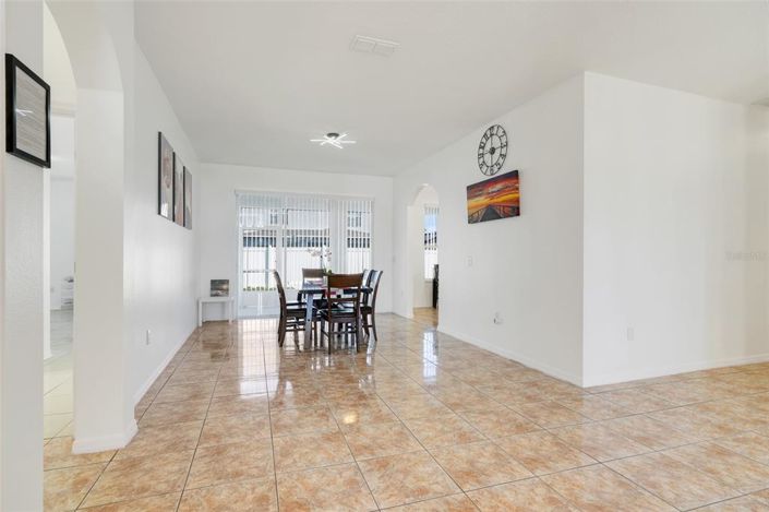 Image No.13-5 Bed Property for sale