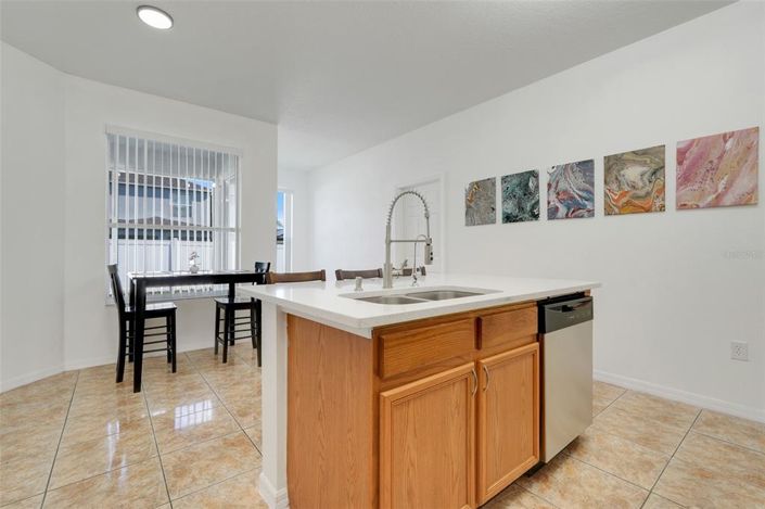 Image No.18-5 Bed Property for sale