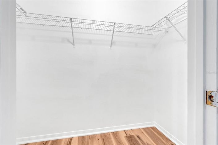 Image No.34-5 Bed Property for sale