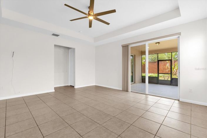 Image No.19-3 Bed Property for sale