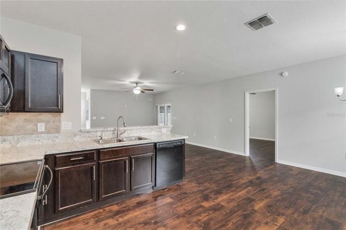 Image No.18-3 Bed Property for sale