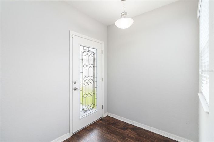 Image No.8-3 Bed Property for sale