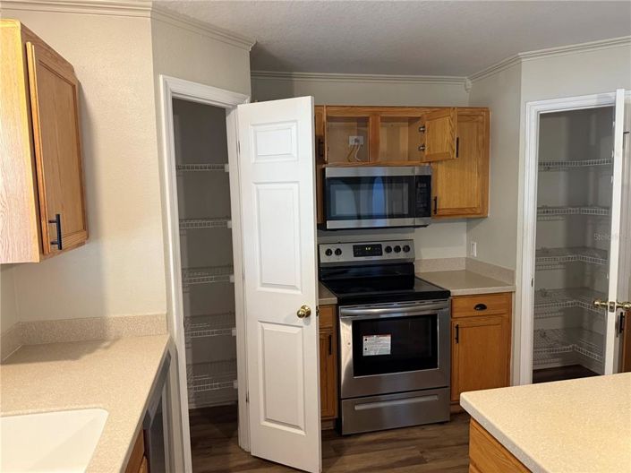 Image No.38-4 Bed Property for sale