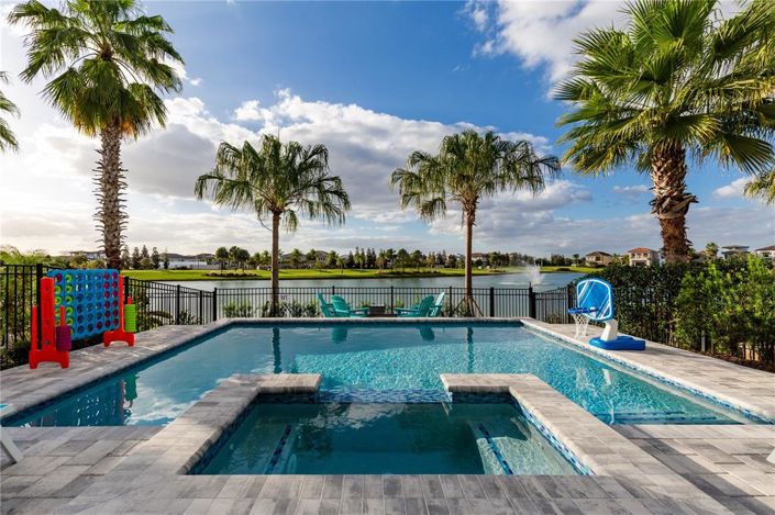 Image No.2-6 Bed Property for sale