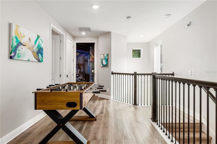 Image No.26-6 Bed Property for sale