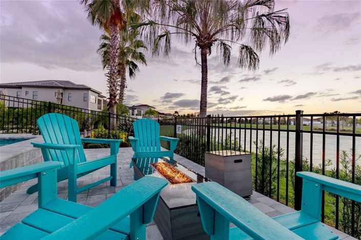 Image No.44-6 Bed Property for sale