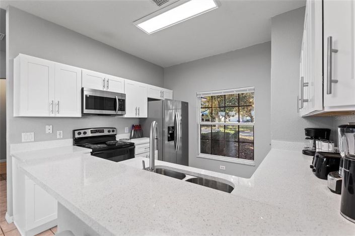 Image No.11-5 Bed Property for sale