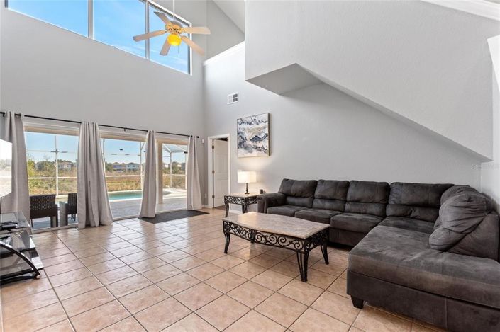 Image No.14-5 Bed Property for sale