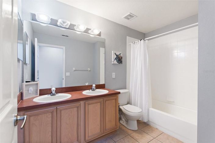 Image No.31-5 Bed Property for sale