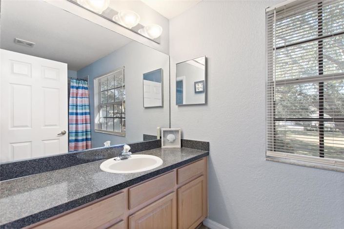 Image No.38-5 Bed Property for sale