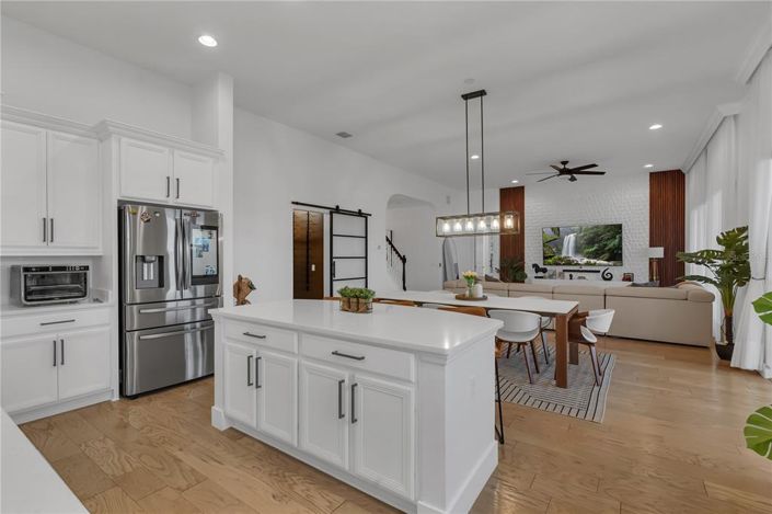 Image No.12-4 Bed Property for sale