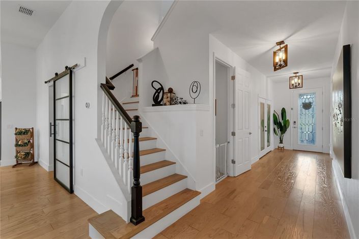 Image No.7-4 Bed Property for sale