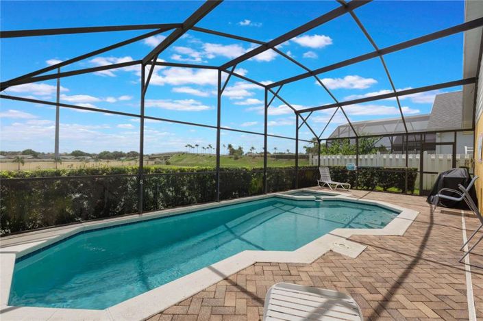 Image No.32-5 Bed Property for sale