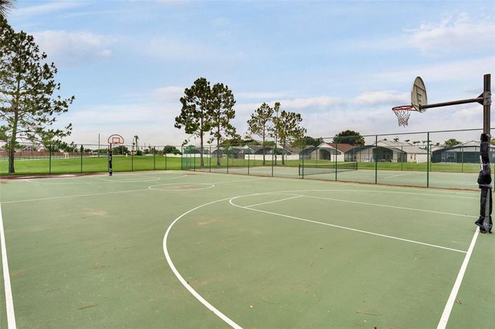 Image No.54-5 Bed Property for sale