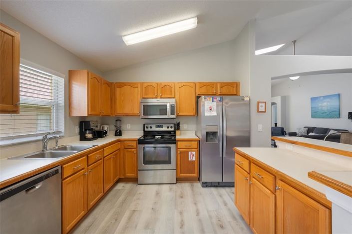 Image No.6-5 Bed Property for sale