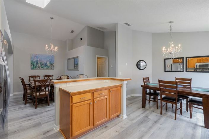 Image No.7-5 Bed Property for sale