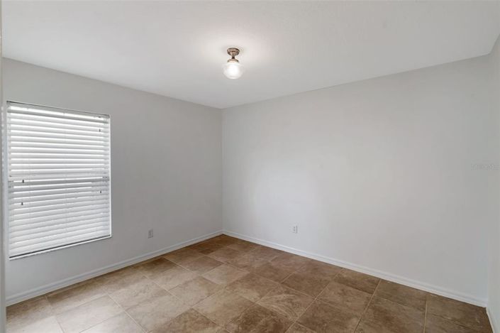 Image No.17-3 Bed Property for sale