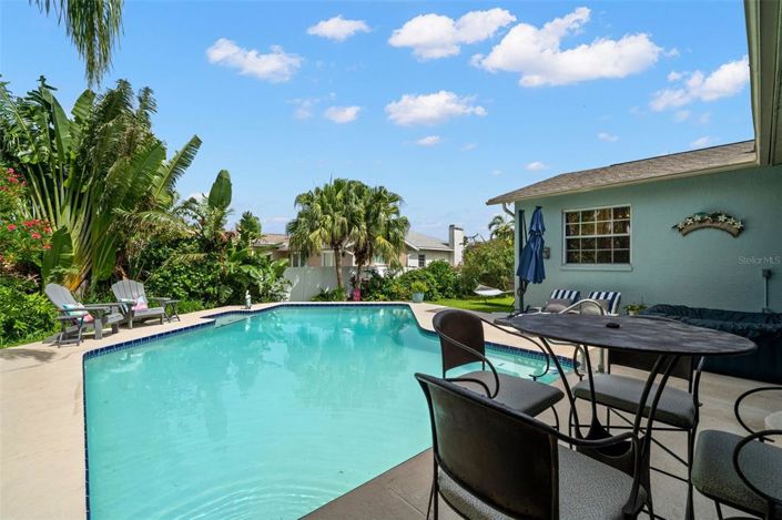 Image No.5-3 Bed Property for sale