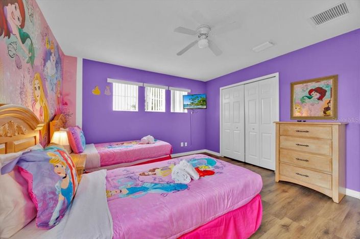 Image No.23-5 Bed Property for sale