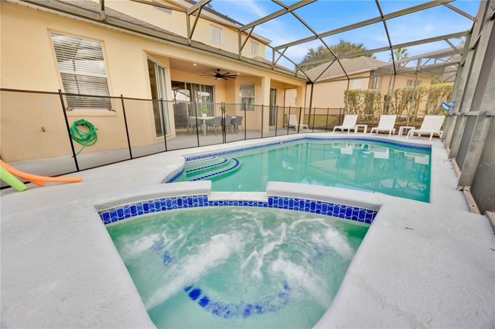 Image No.37-5 Bed Property for sale